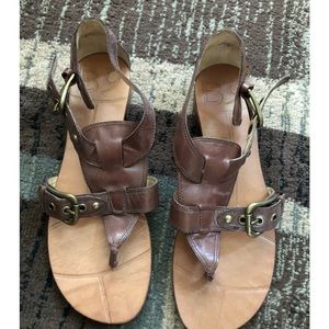 Women’s sandals size 6 1/2